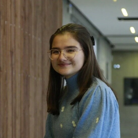 Naomi TOLAN